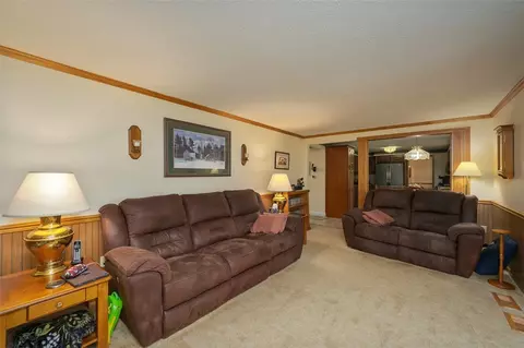 Living - 6934 Mellon Rd, Export, PA 15632 photo 5 of 6