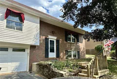 2434 Rolling Farms Rd, Glenshaw, PA 15116