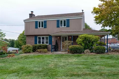 1004 Fiddleback Dr, Mckees Rocks, PA 15136