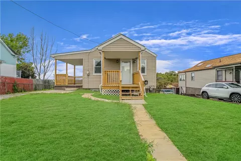 517 Cedarhurst Dr, North Versailles, PA 15137