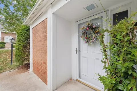 1818 Foxcroft #801, Allison Park, PA 15101