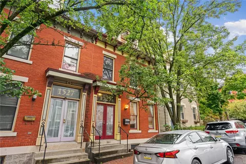 1529 Monterey St, Pittsburgh, PA 15212