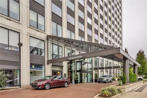 320 Fort Duquesne Blvd #10G, Pittsburgh, PA 15222