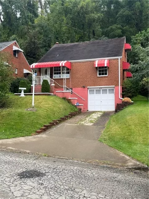 451 Cedar St, Jeannette, PA 15644