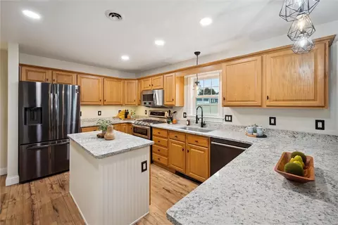 219 Elderton Heights Rd, Elderton, PA 15736 photo 9