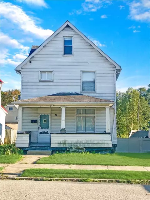 946 8th Ave, Brackenridge, PA 15014