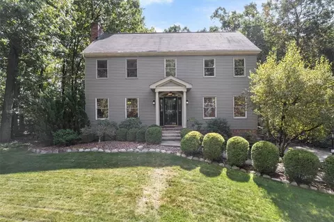 132 Crossing Ridge Trl, Cranberry Township, PA 16066