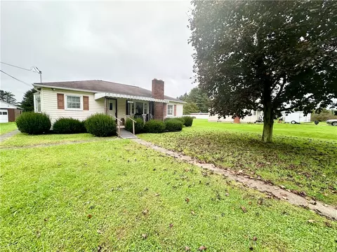 109 Midway St, Ford City, PA 16226