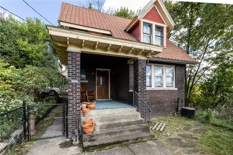 Exterior - 3912 Franklin Rd, Pittsburgh, PA 15214 photo 10 of 11