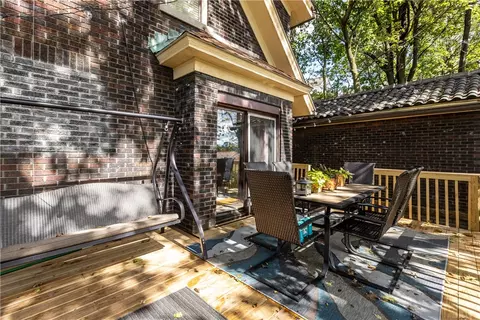 Exterior - 3912 Franklin Rd, Pittsburgh, PA 15214 photo 4 of 11