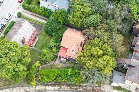 View/Area - 3912 Franklin Rd, Pittsburgh, PA 15214 photo 3 of 4