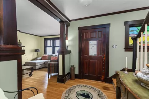Entry Way - 3912 Franklin Rd, Pittsburgh, PA 15214 photo 1 of 3