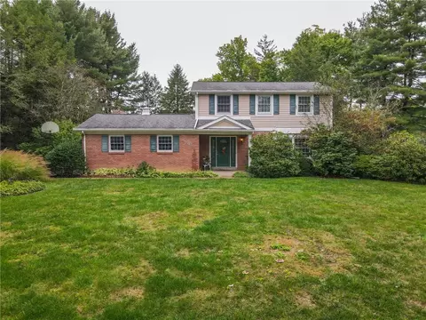 129 Duncan Cir, Beaver, PA 15009