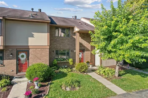 619 Deer Watch Rd, Bridgeville, PA 15017