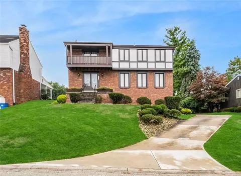4739 W Barlind, Pittsburgh, PA 15227