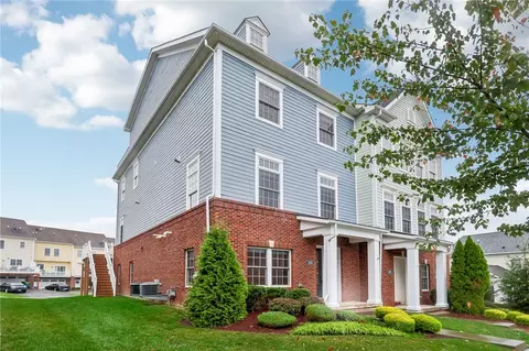 1293 Newbury Highland, Bridgeville, PA 15017