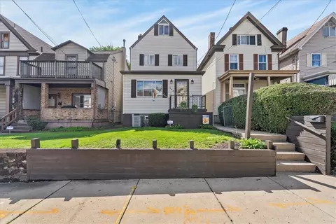 345 Grove St, Mckees Rocks, PA 15136