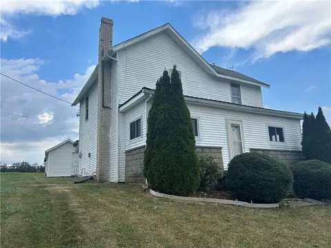 3223 Rossmoyne Rd, Smicksburg, PA 16256