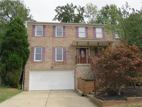 122 Jarod Dr, Coraopolis, PA 15108