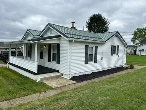 609 6th St, Mather, PA 15346