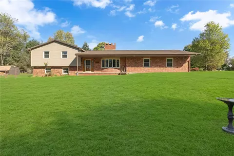 101 Ridgemont Dr, Industry, PA 15052