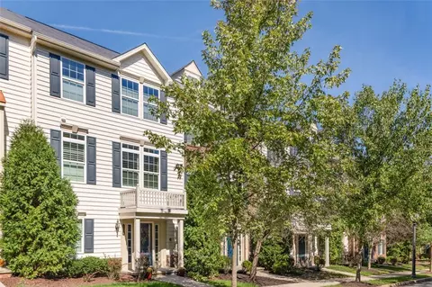 134 Lewisham Rd, Cranberry Township, PA 16066