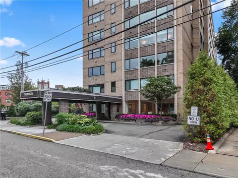 154 N Bellefield Ave #24, Pittsburgh, PA 15213