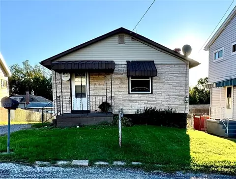 2003 Nippert Ave, Beaver Falls, PA 15010