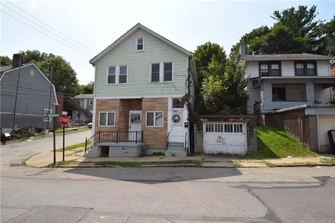 1201 Irwin St, Aliquippa, PA 15001