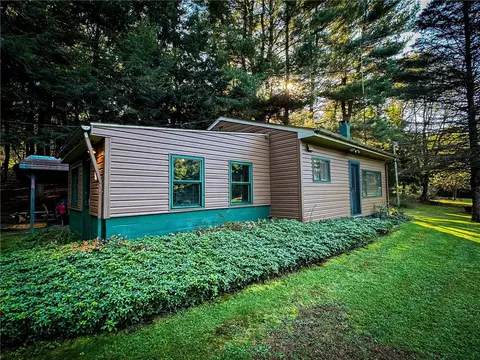 262 Mckinney Rd, West Sunbury, PA 16061
