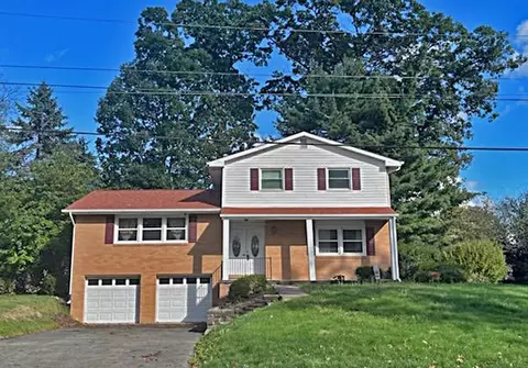 622 Westland Dr, Greensburg, PA 15601