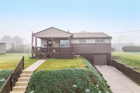 608 Locust Dr, Cheswick, PA 15024