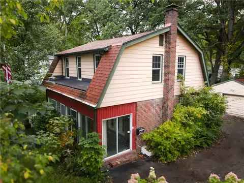 414 E Washington Blvd, Grove City, PA 16127
