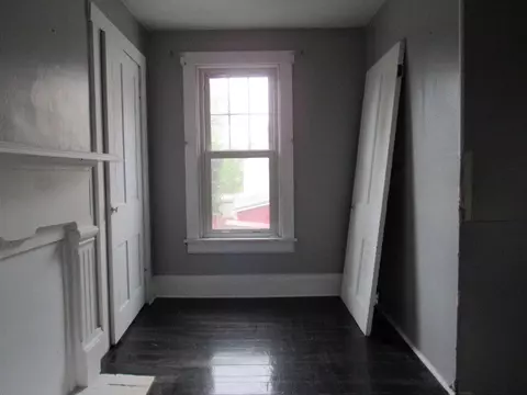 500 Painter St, Everson, PA 15631 photo 20