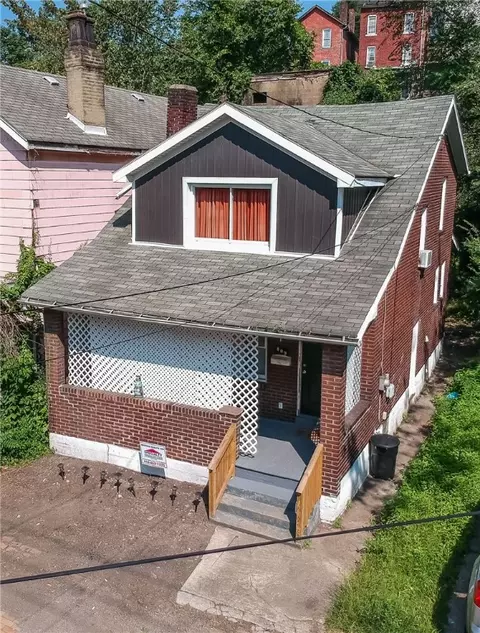 809 6th St, Braddock, PA 15104 photo 3