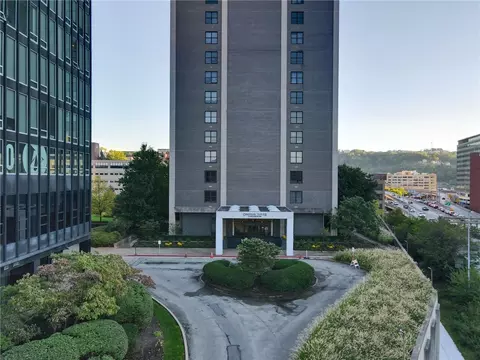 112 Washington Pl #4C, Pittsburgh, PA 15219