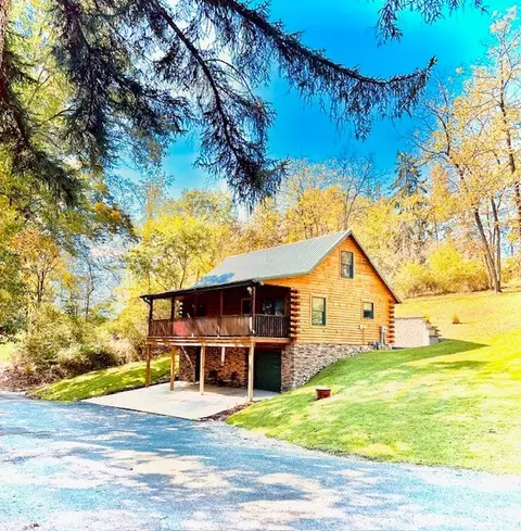 112 Chestnut Ave, Waynesburg, PA 15370