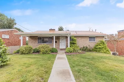 112 Bell Park Dr, Pittsburgh, PA 15229
