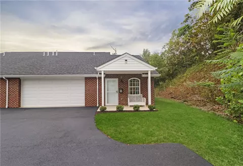 106 Aiden Ln, Lower Burrell, PA 15068