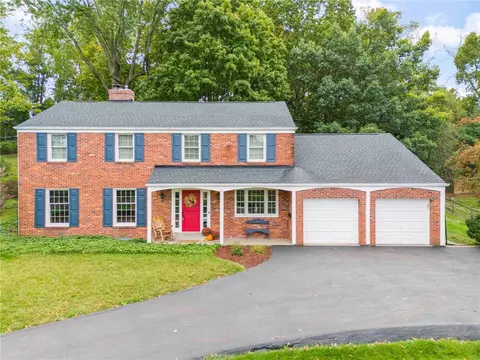 3619 Maplevue Dr, Bethel Park, PA 15102