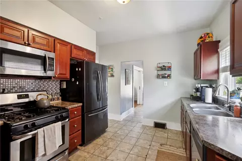 512 10th St, Irwin, PA 15642 photo 8