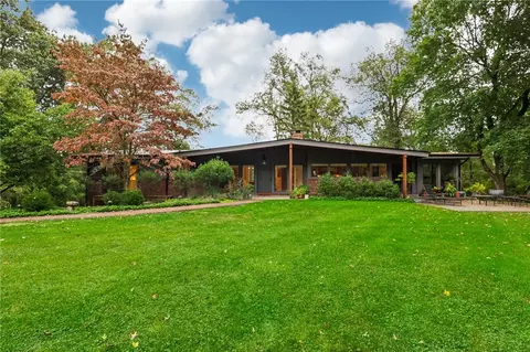 227 Hunt Rd, Pittsburgh, PA 15215