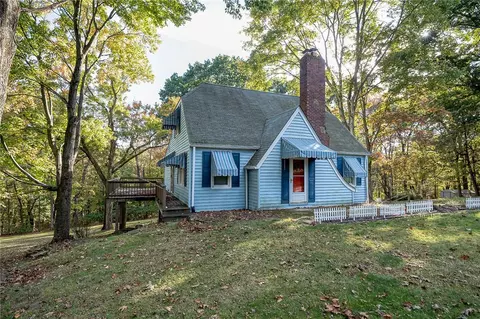 126 Elm Ln, Moon Twp, PA 15108