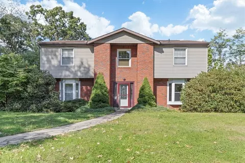 345 Stoneybrooke Dr, Cheswick, PA 15024