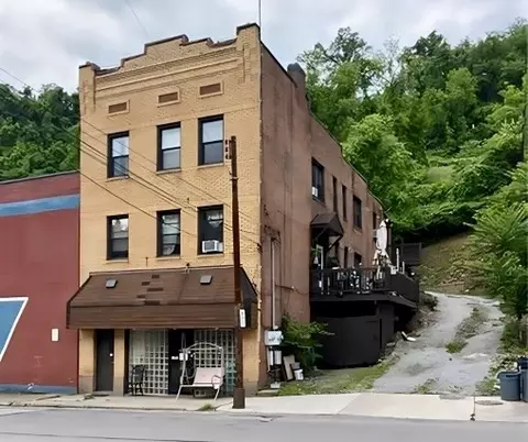 1586 Electric Ave, East Pittsburgh, PA 15112