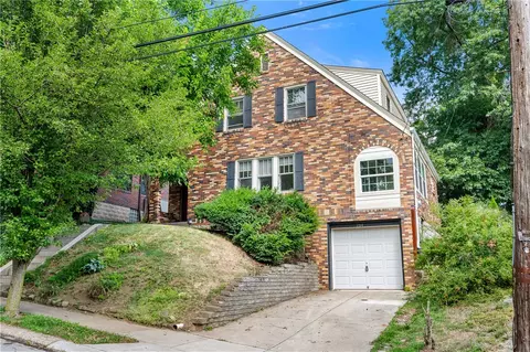 264 Colonial Dr, Pittsburgh, PA 15216