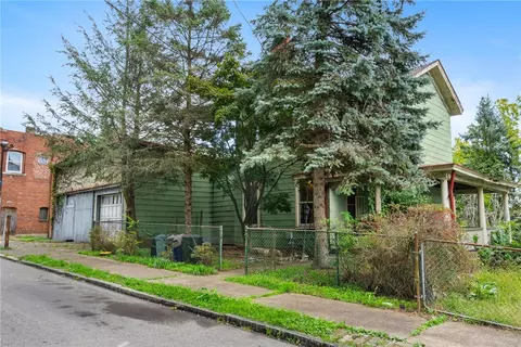 1816 Warren St, Pittsburgh, PA 15212
