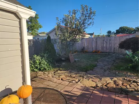 709 N 7th St, Apollo, PA 15613 photo 8