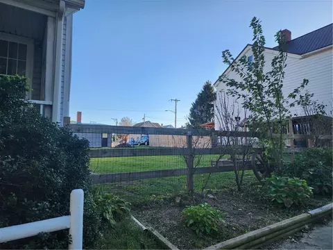 709 N 7th St, Apollo, PA 15613 photo 3