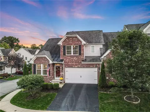 131 Dorsch Dr, Cranberry Township, PA 16066